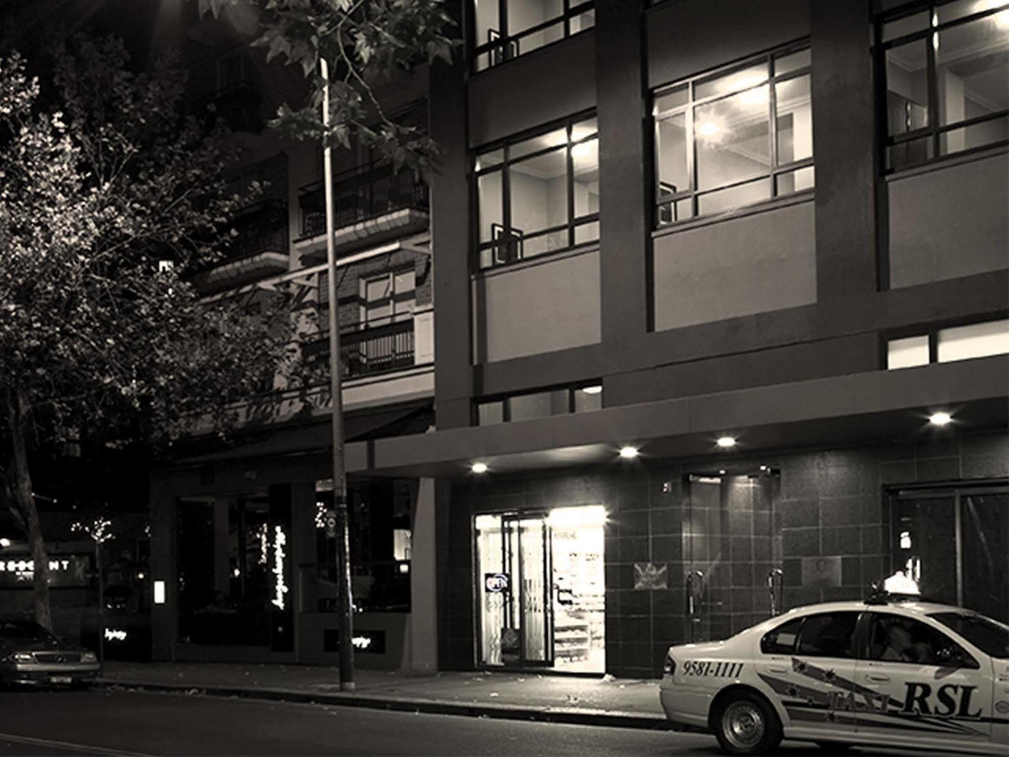 Hotel Diplomat Sydney