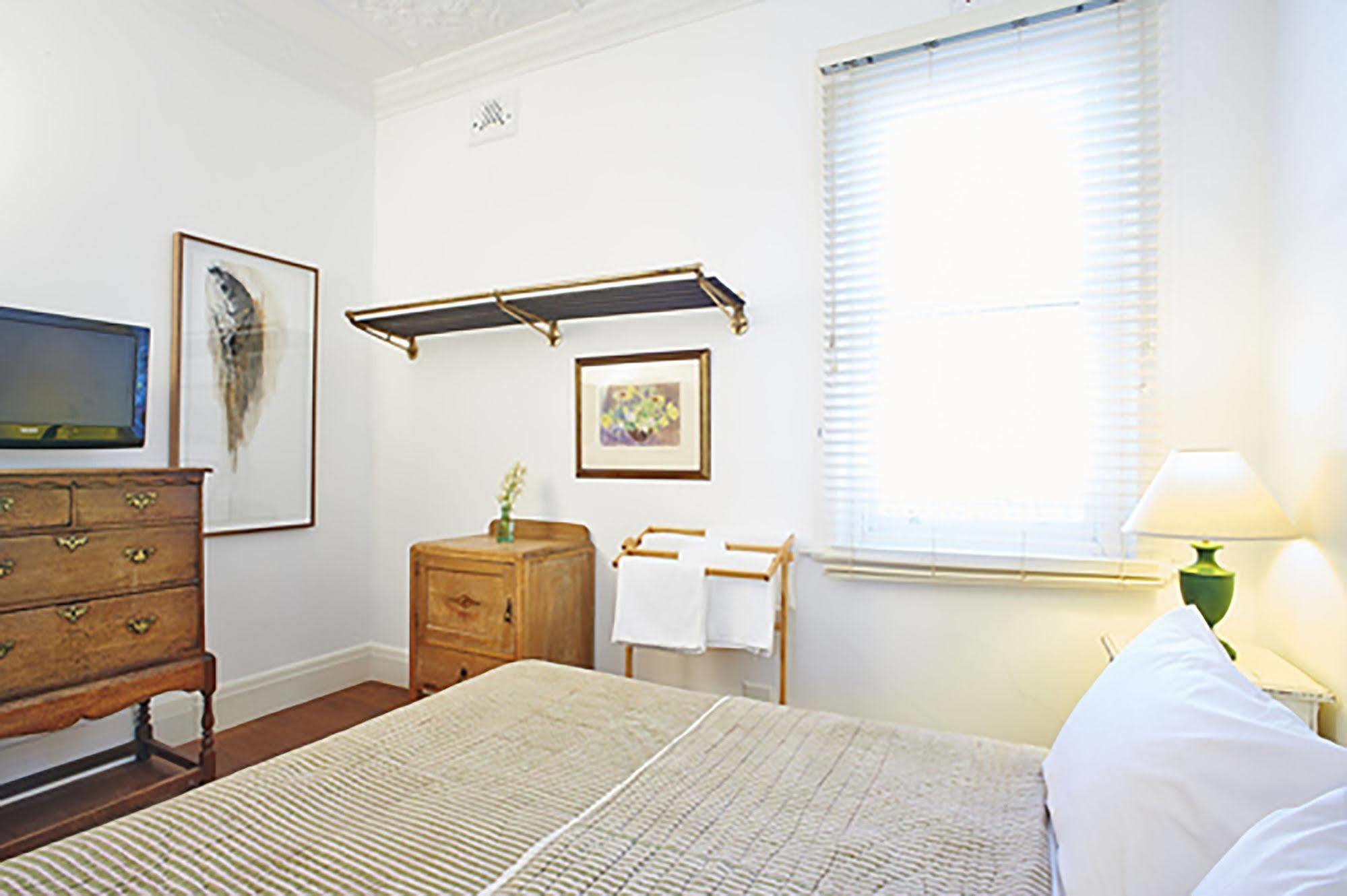 Bondi House Bed & Breakfast 3*
