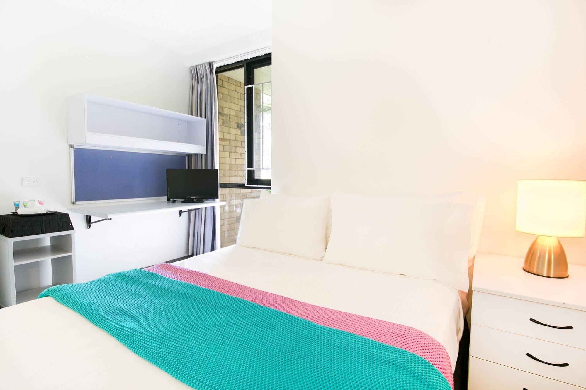 Hotel Randwick Space 3*