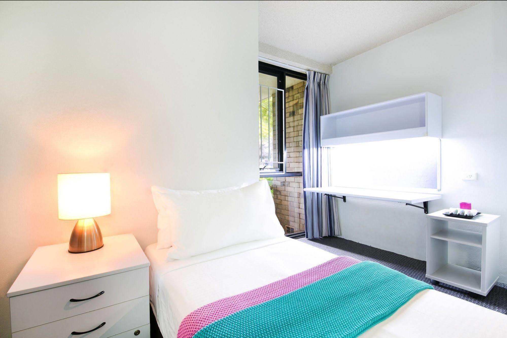 Hotel Randwick Space 3*