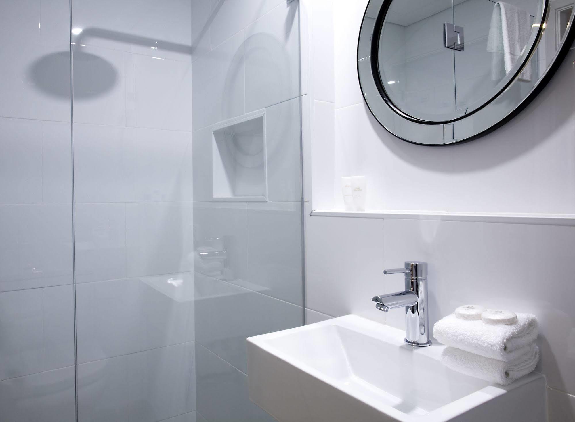 Challis Potts Point Hotel