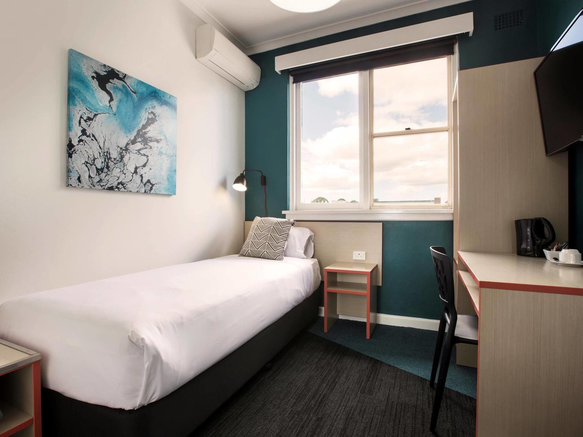 Greenacre Hotel 3*