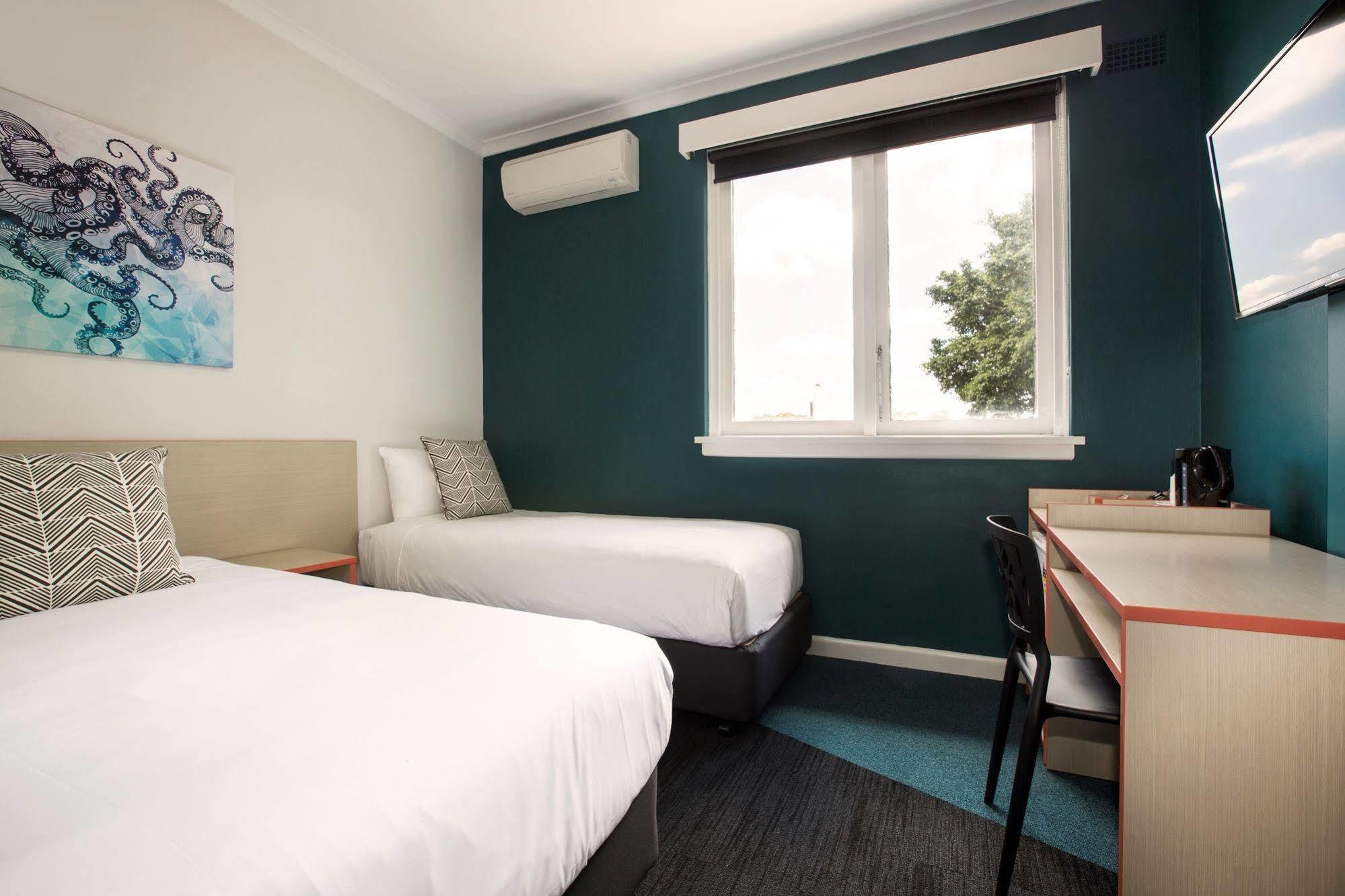 Greenacre 3* Sydney