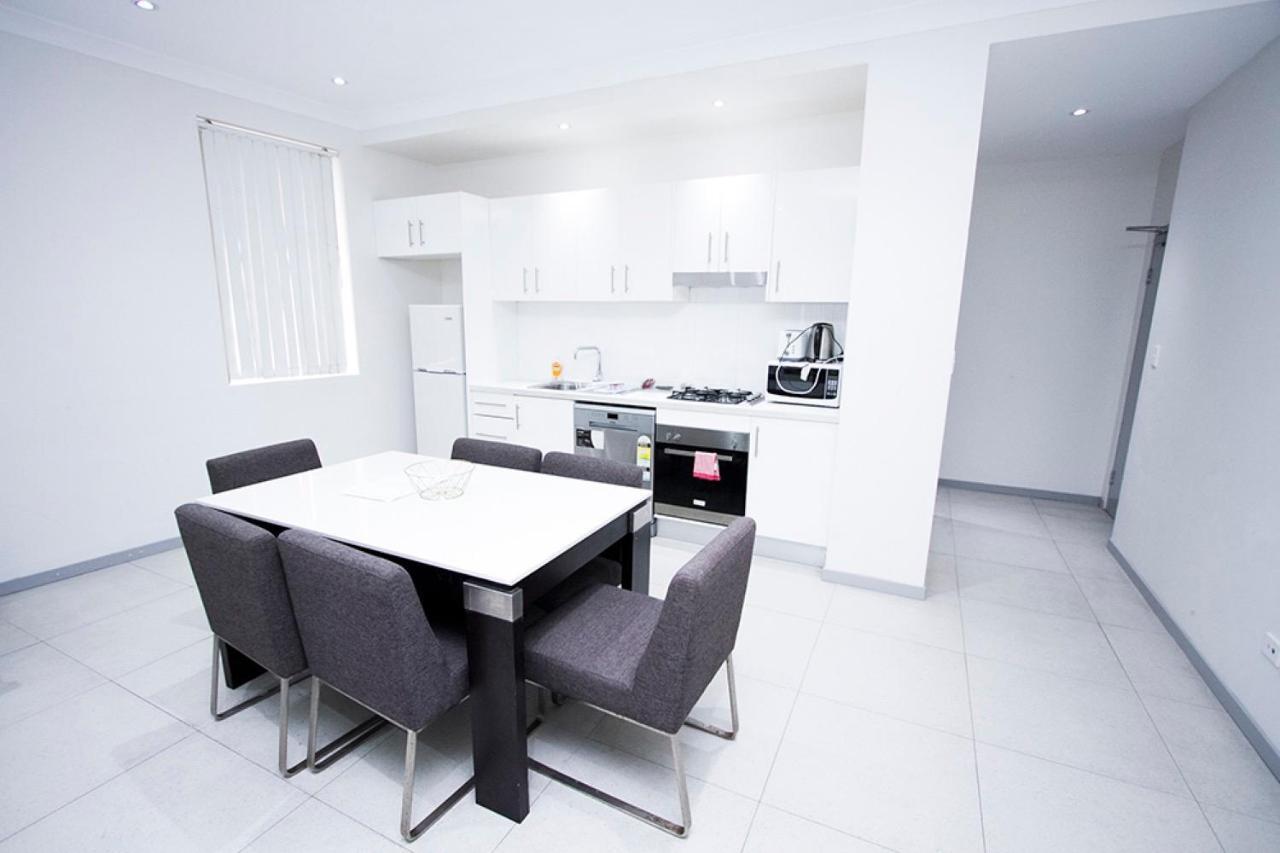 DD Apartments on Broadway Aparthotel 4*