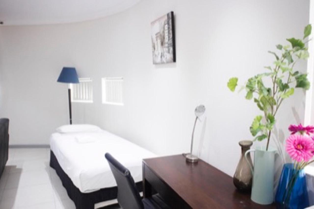 Aparthotel DD Apartments on Broadway 4*