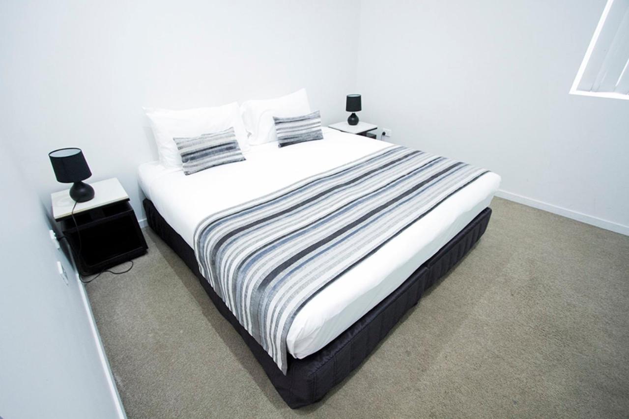 DD Apartments on Broadway 4*