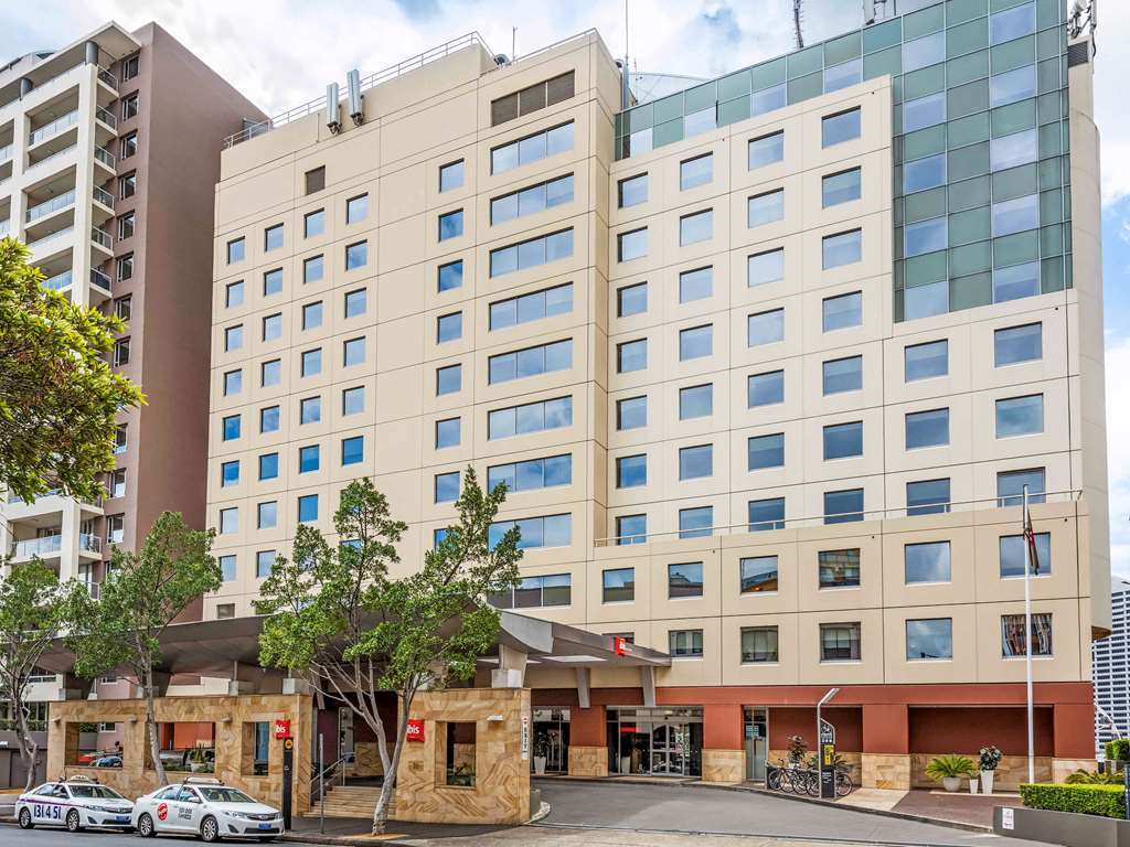 Ibis Darling Harbour 3*