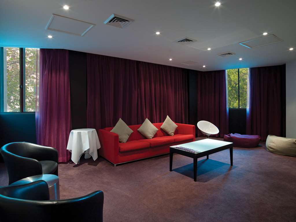 Vibe Hotel 4*