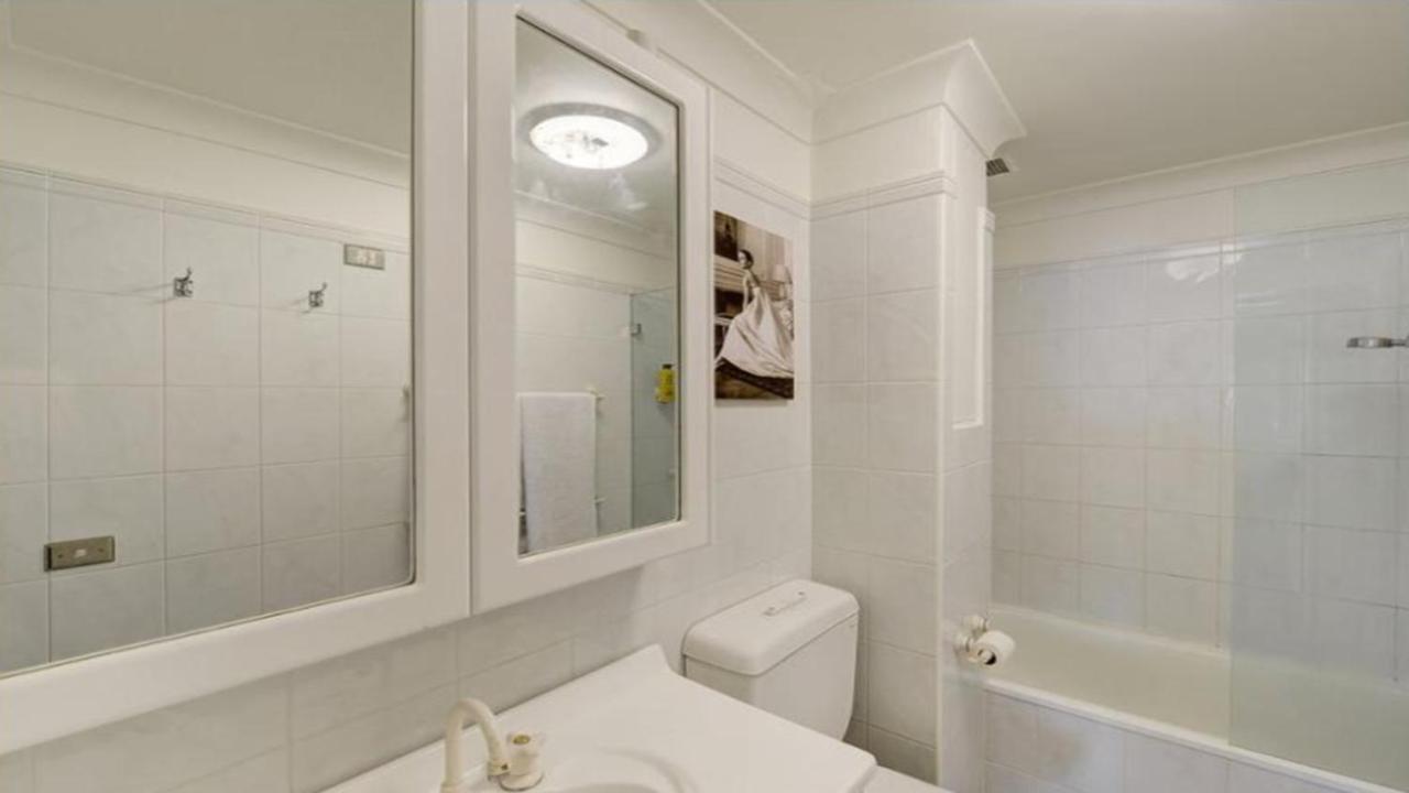 Elegant Waterfront Apartment In Mosman Bay Rag10 *