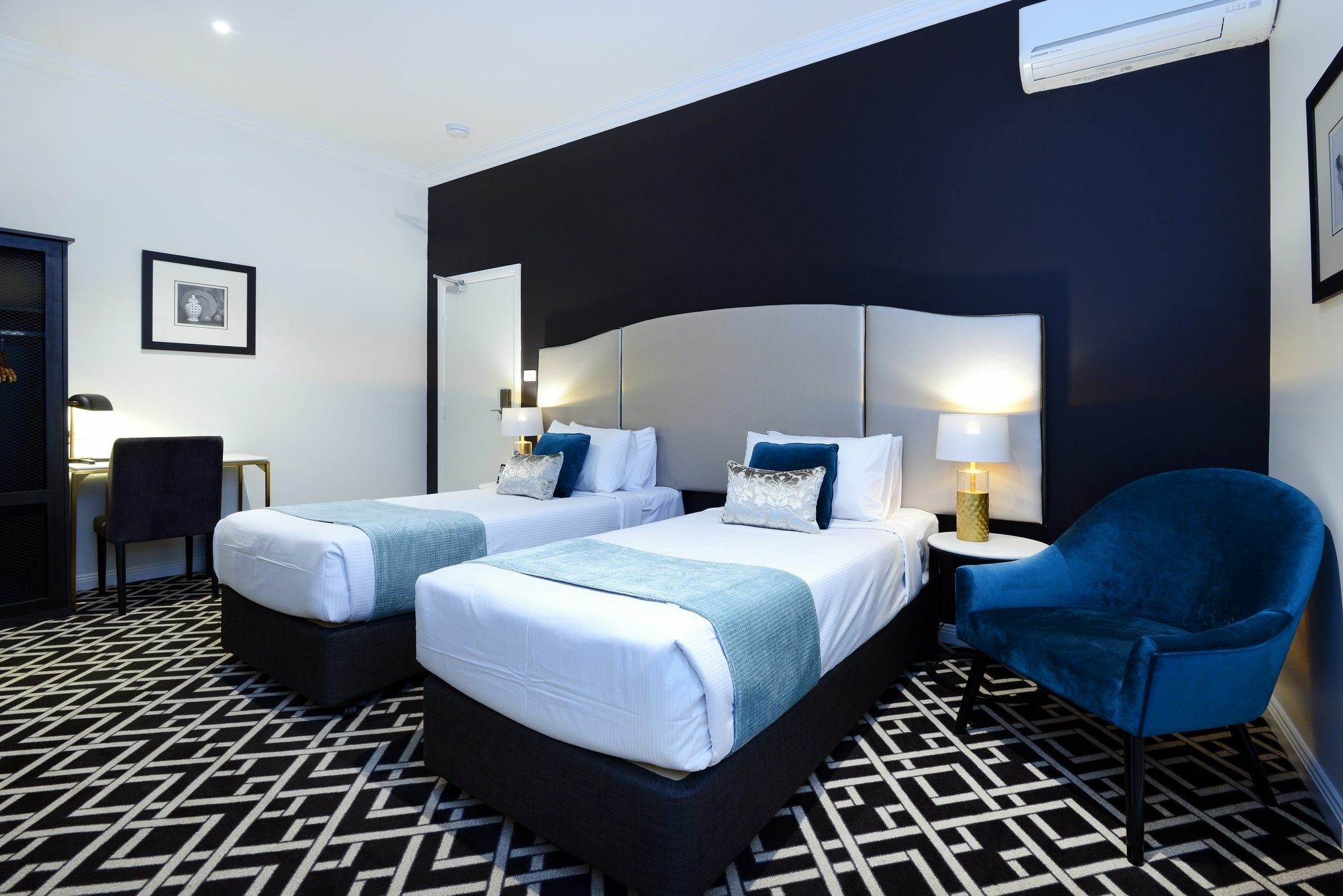 Lodge High Cross Randwick By *