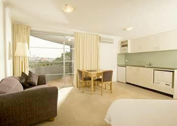 Napoleon On Kent 4* Sydney