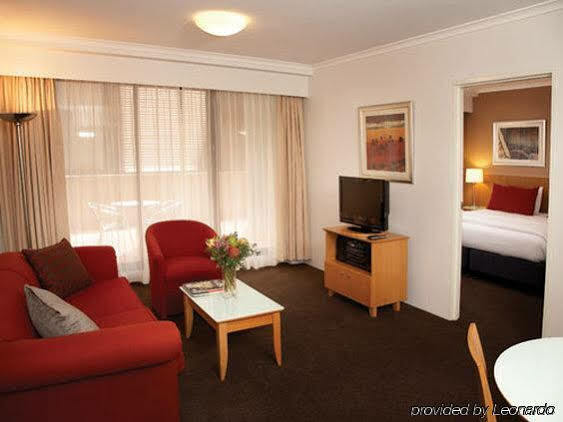 Adina Serviced Martin Place Aparthotel 4*