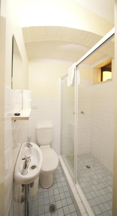 Holiday Lodge Hotel * Sydney