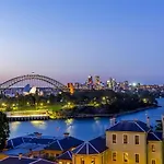 Best Sydney Views From Potts Point With Rooftop Pool