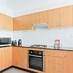 Pristine 2-Bed Near Marrickville Village