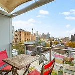 Cosy Studio With City Views