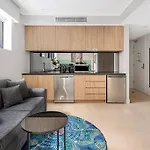 Bubble O\' Bill Suite - Eclectic & Cool Studio
