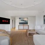 Luxe 3Br Full-Floor Suite With Views Darling Point