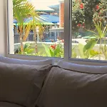 Beach House In Bondi Beach