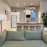 Beach House In Bondi Beach