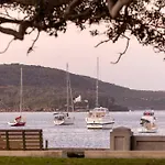 Balmoral Beach Front 2 Bedroom Waterview Mosman