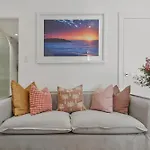1 And 2 Bed Apartments - 500M To Beach - Belle\'S At Bondi Beach