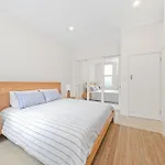 Beachfront Haven Directly Opposite Bondi Beach