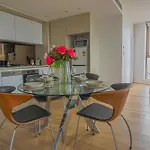 Cozy 2 Bedroom Apartment Darling Square With Balcony