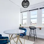 Cosy Studio In A Prime Surry Hills Location