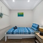 Facilitated 4 Bedroom House & Icc&Darling Harbour-8 Mins Walk