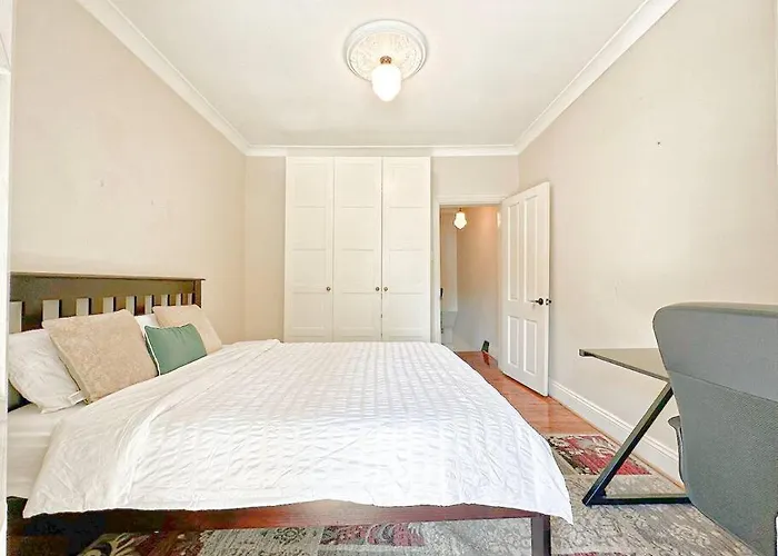 Pyrnmont Terrace & Townhouse