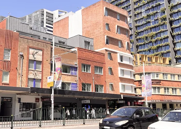 Sydney Riseon Hotel