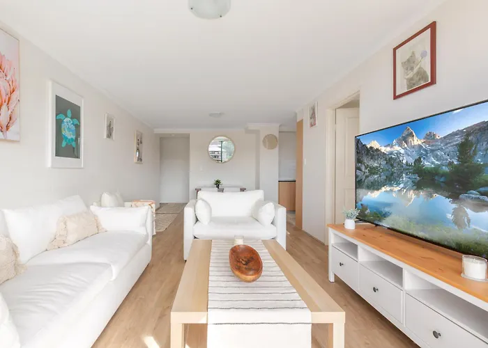 Spacious 3-Bed With Alfresco Dining By Amenities