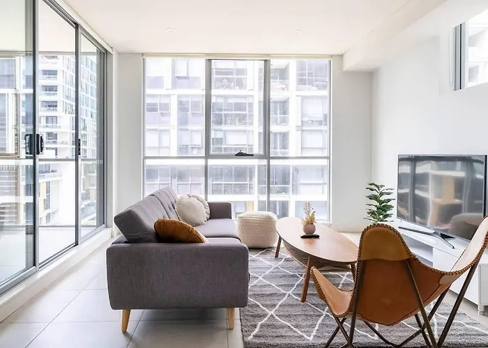 10M Lovely 2Bedroom Abnb Apartment Near Airport & City With Free Parking