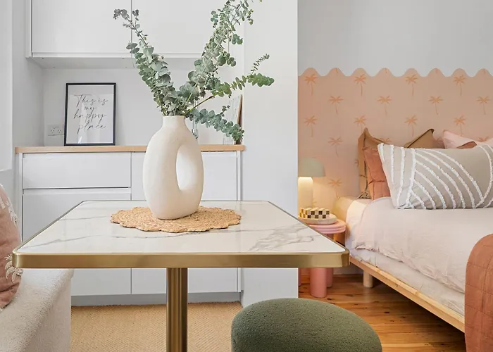 1 And 2 Bed Apartments - 500M To Beach - Belle\'S At Bondi Beach