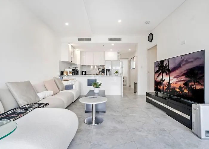 Central 4Br Duplex Apt With Terrace In Ultimo