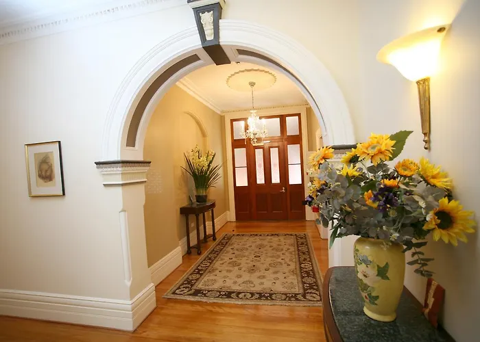 Darcy\'S Hotel