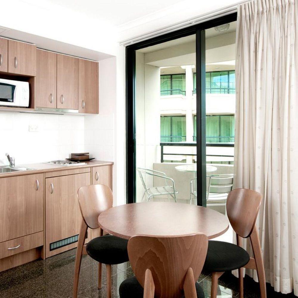 Mantra Parramatta Aparthotel 4*