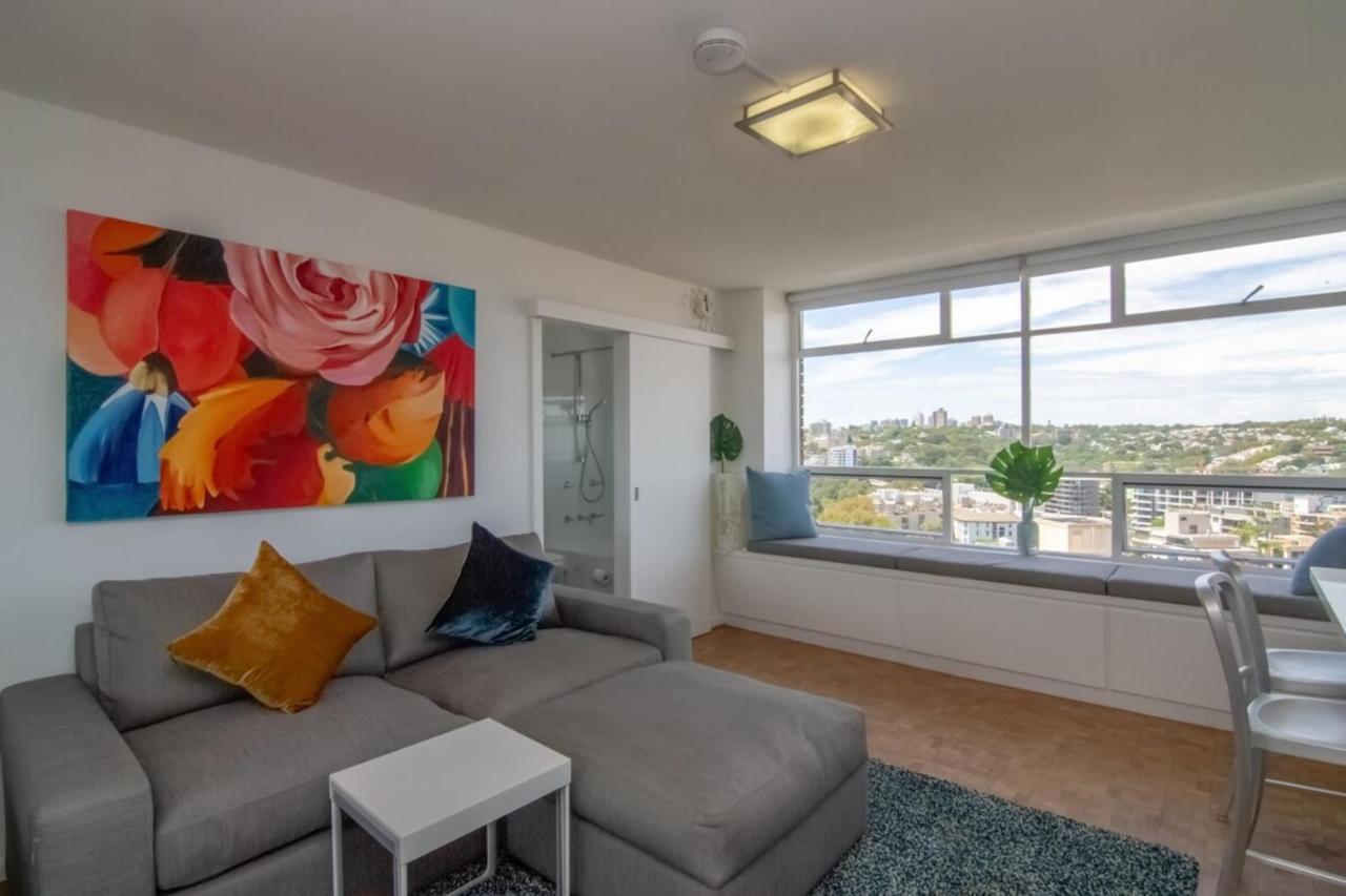 Apartment Bright 1 Bedroom With Amazing Views