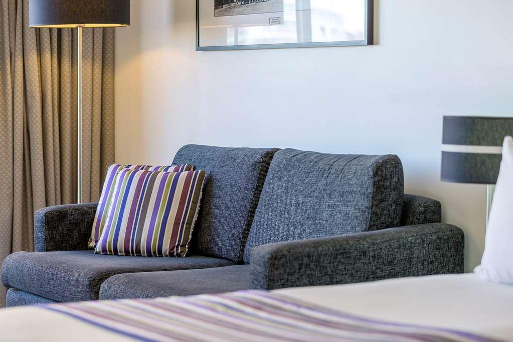 Aparthotel Oaks Hyde Park 4*