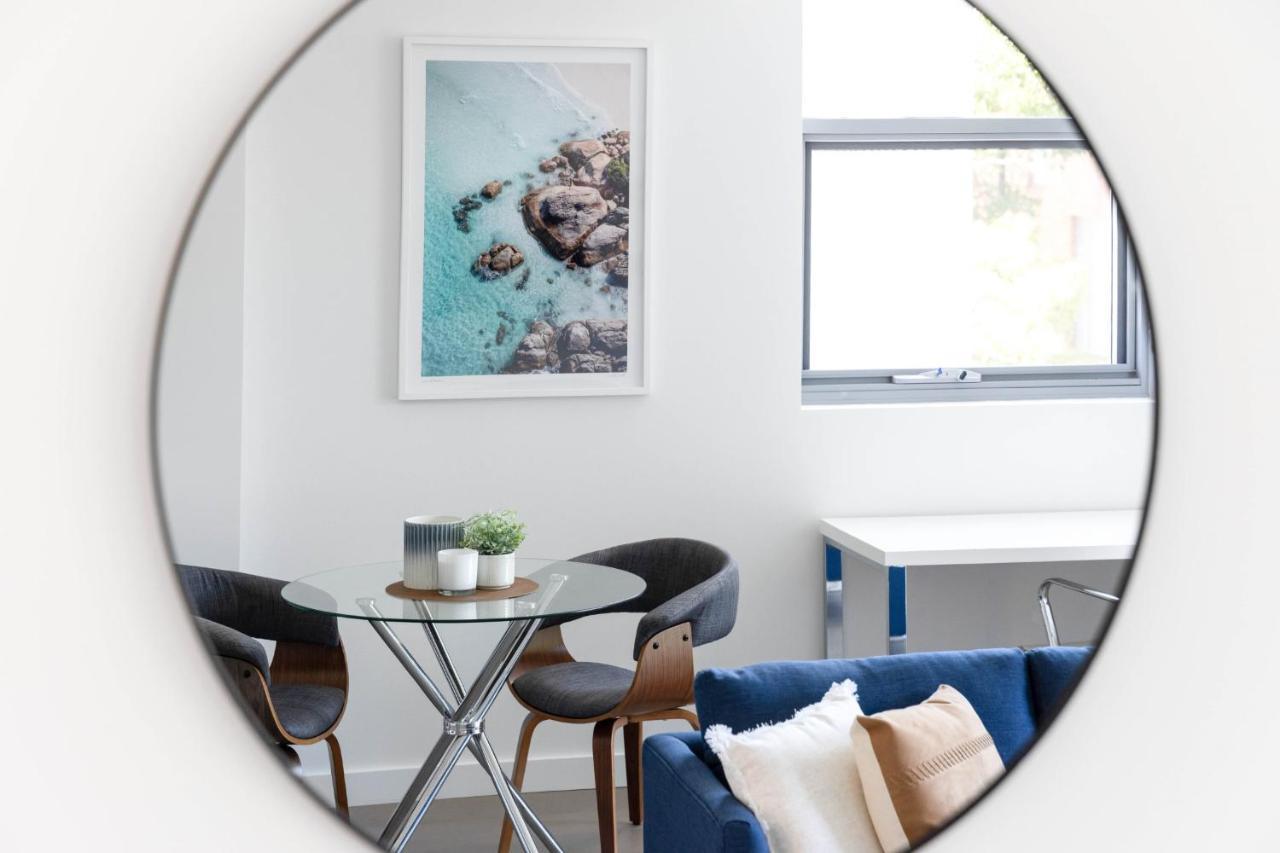 Apartment Azure By Urban Rest Sydney