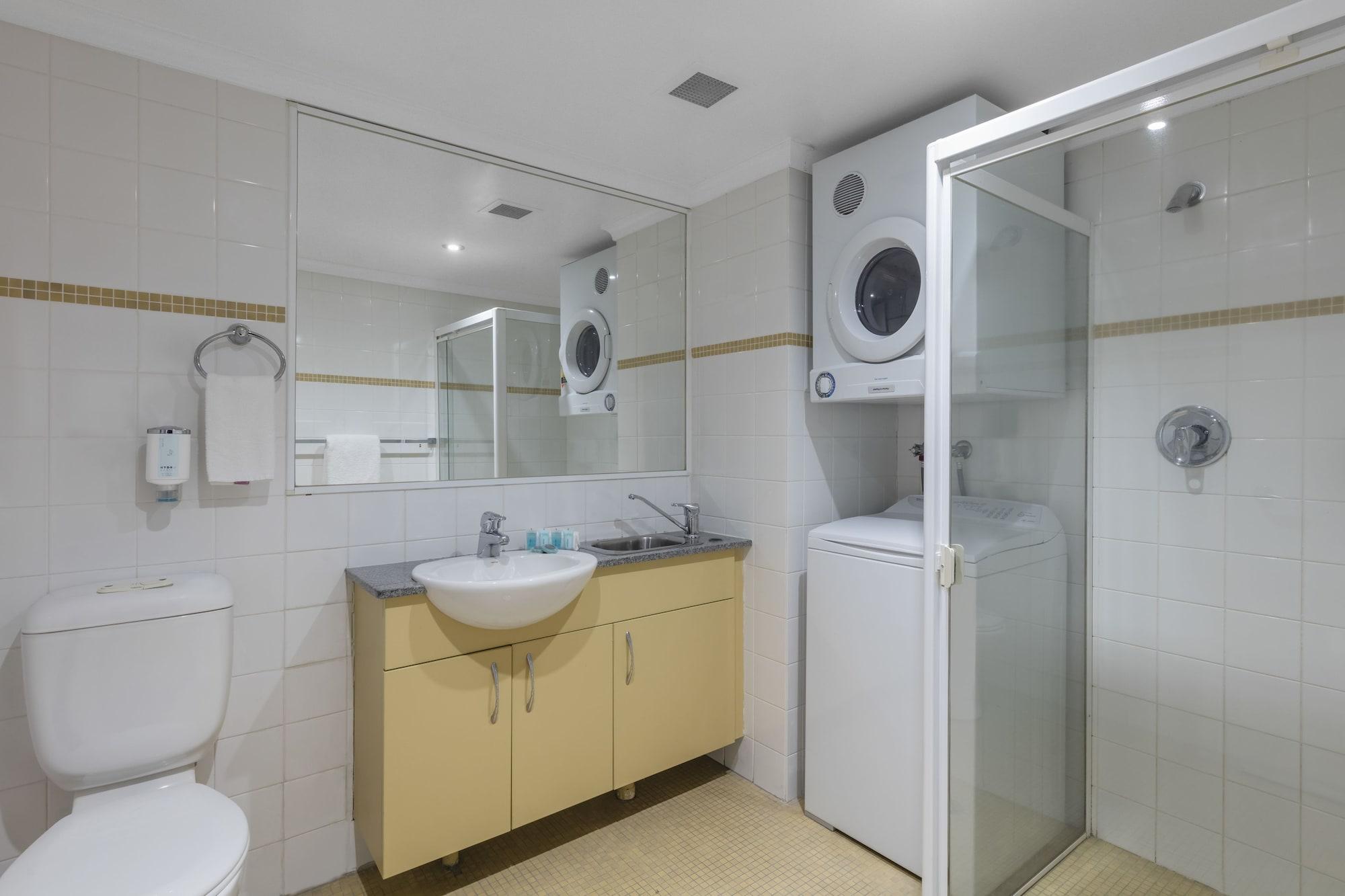 Nesuto Chippendale Aparthotel 4*