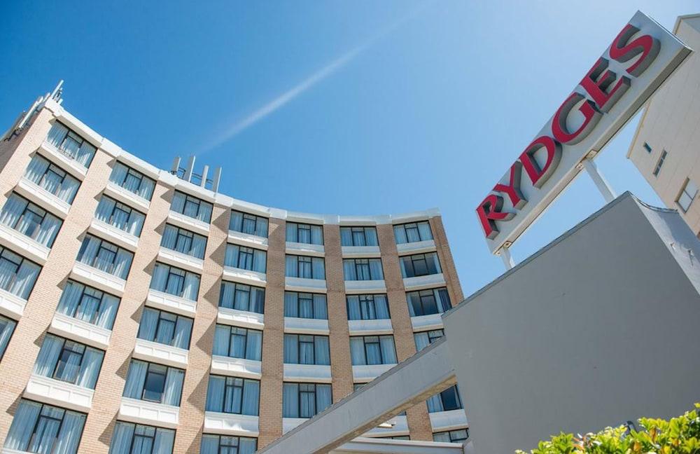 Rydges Camperdown 4*