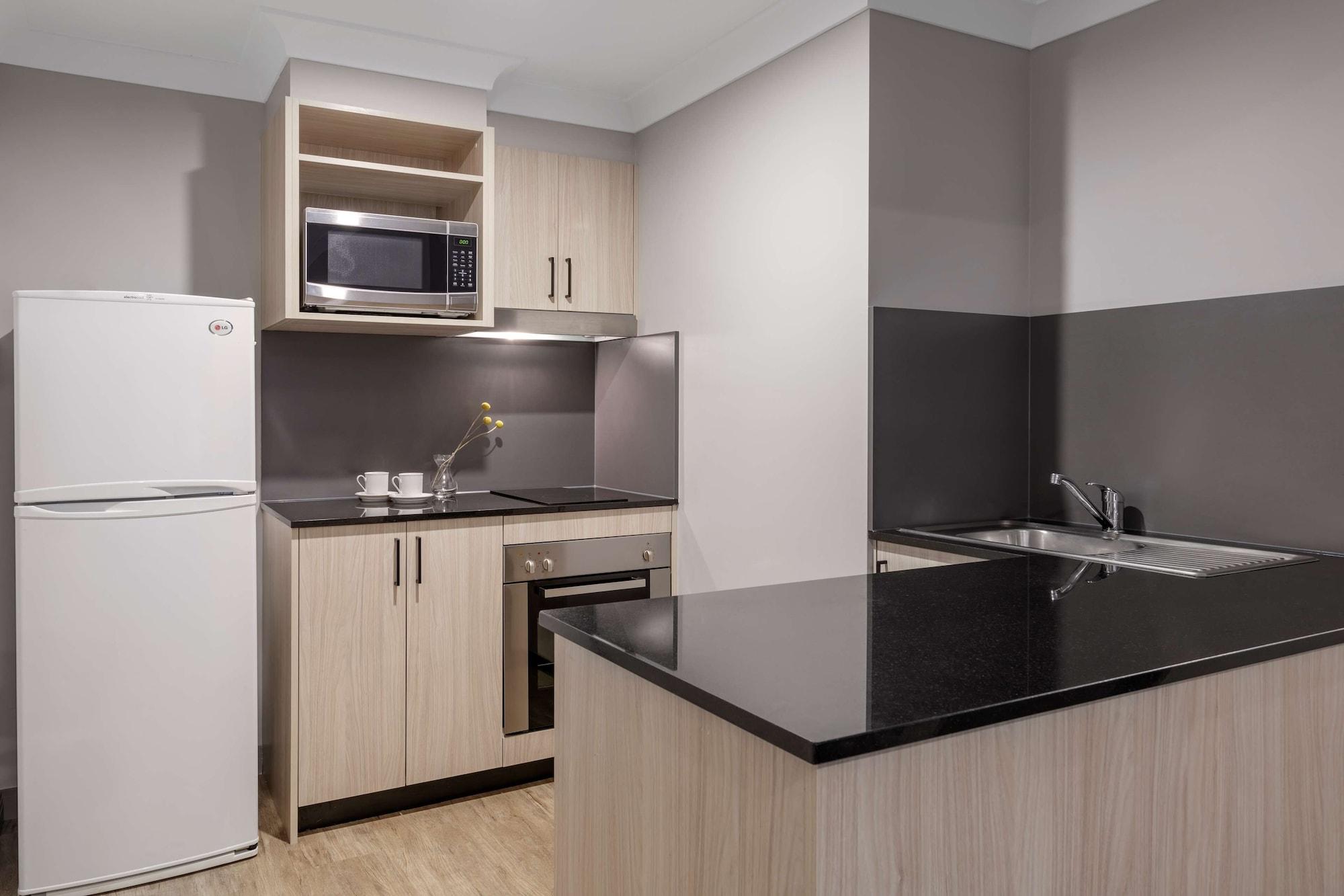 Aparthotel Oaks North Ryde Sydney