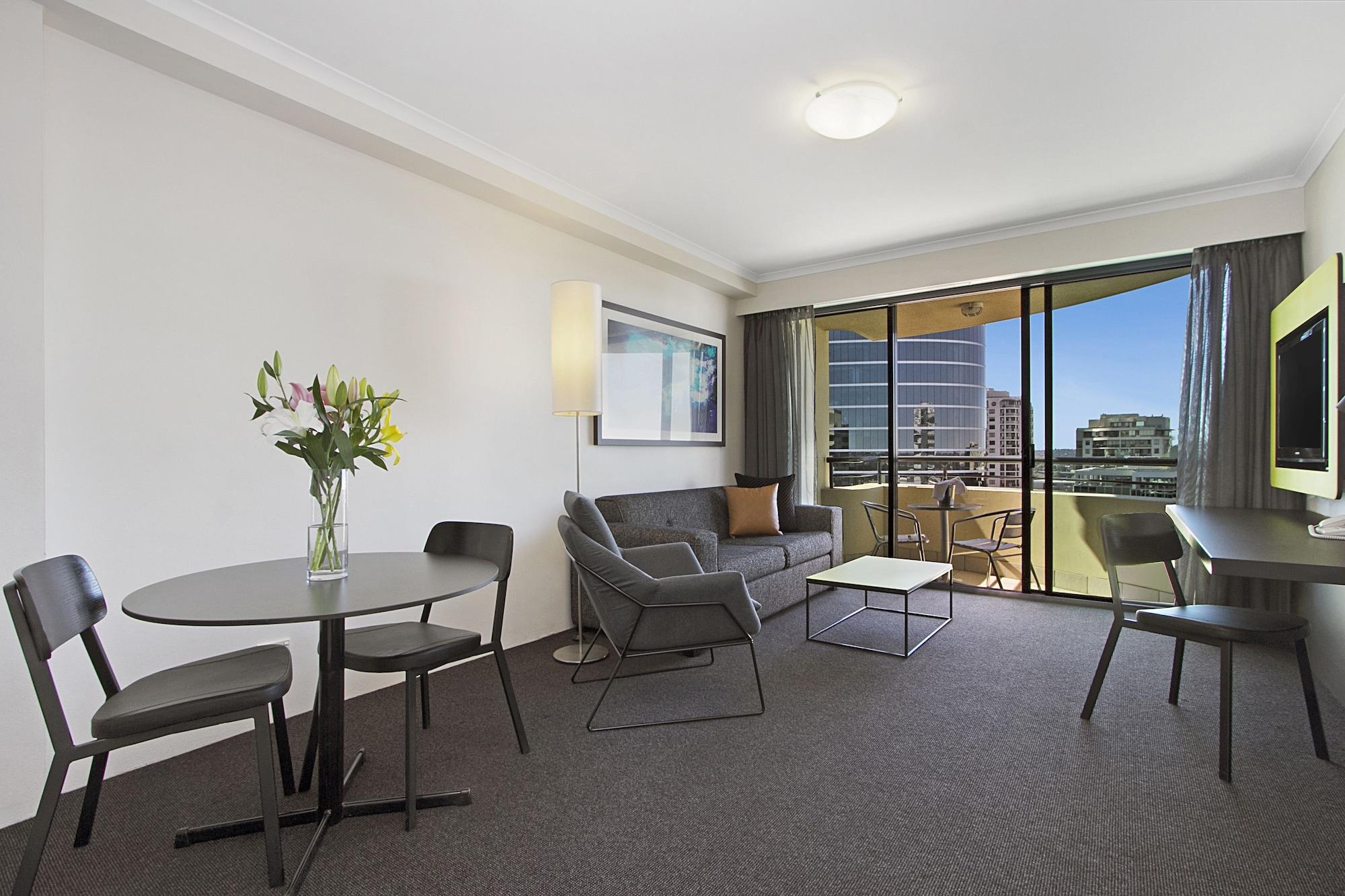 Mantra Parramatta Aparthotel 4*