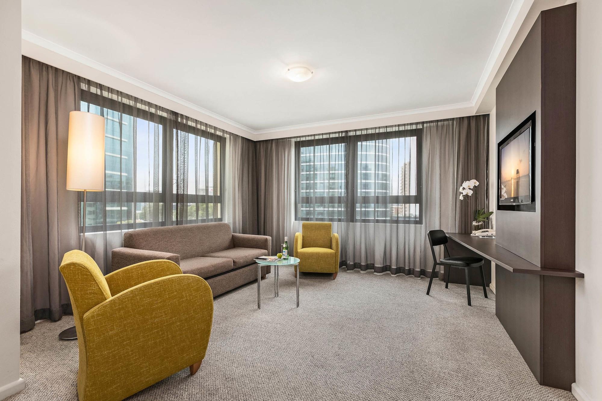 Mantra Parramatta 4*