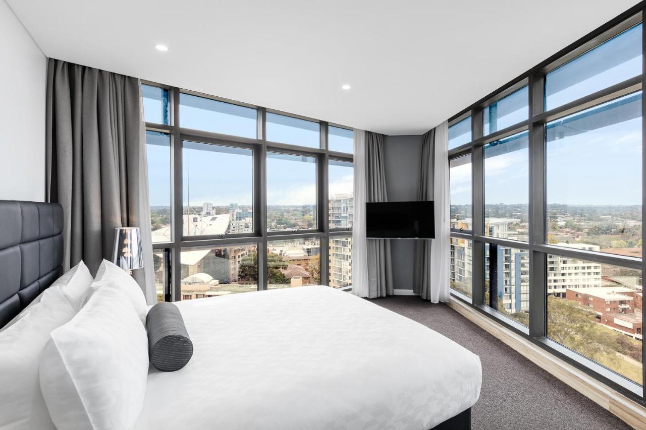 Meriton Church Street, Parramatta 5* Sydney