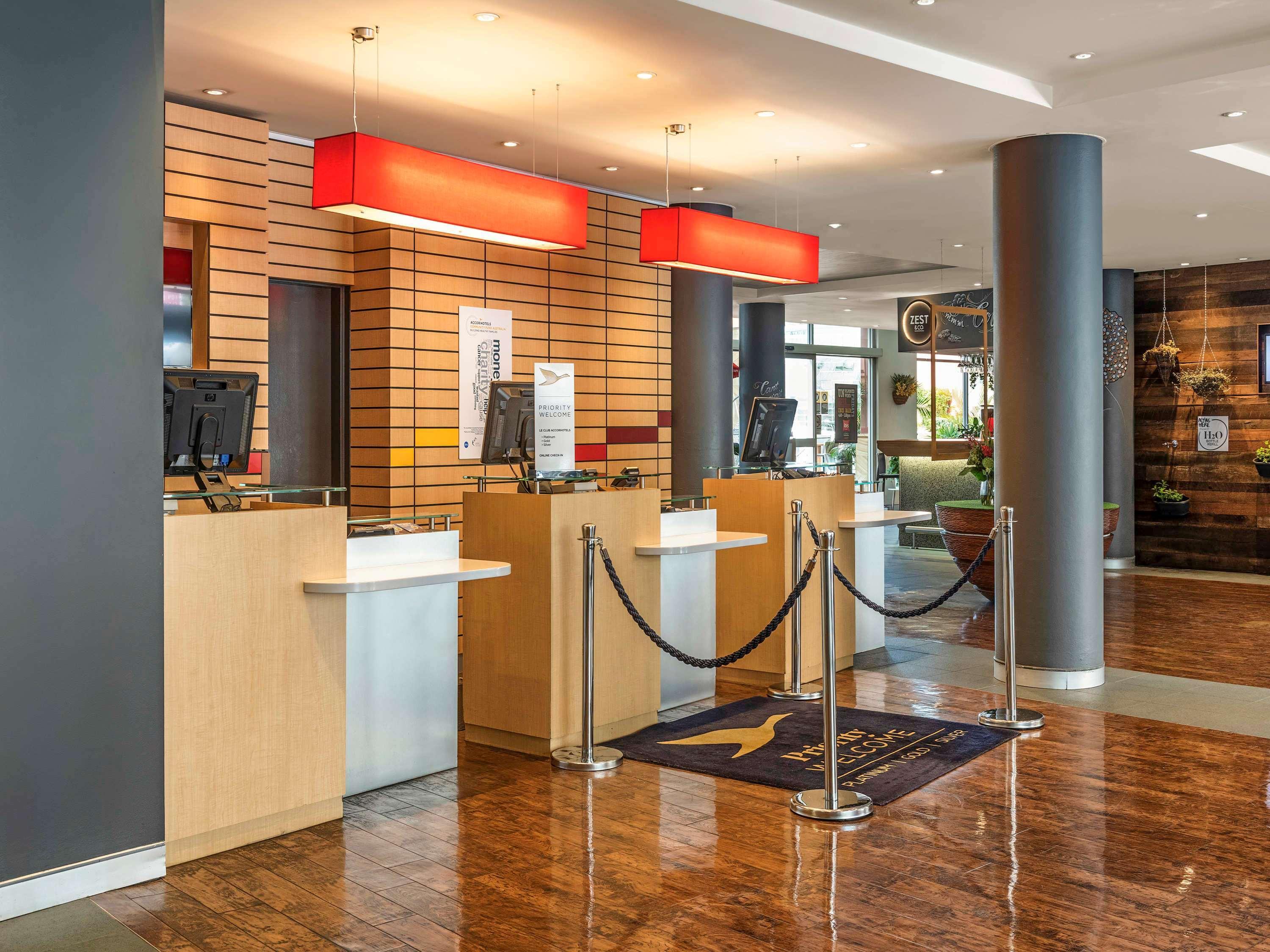 Ibis Darling Harbour Hotel 3*