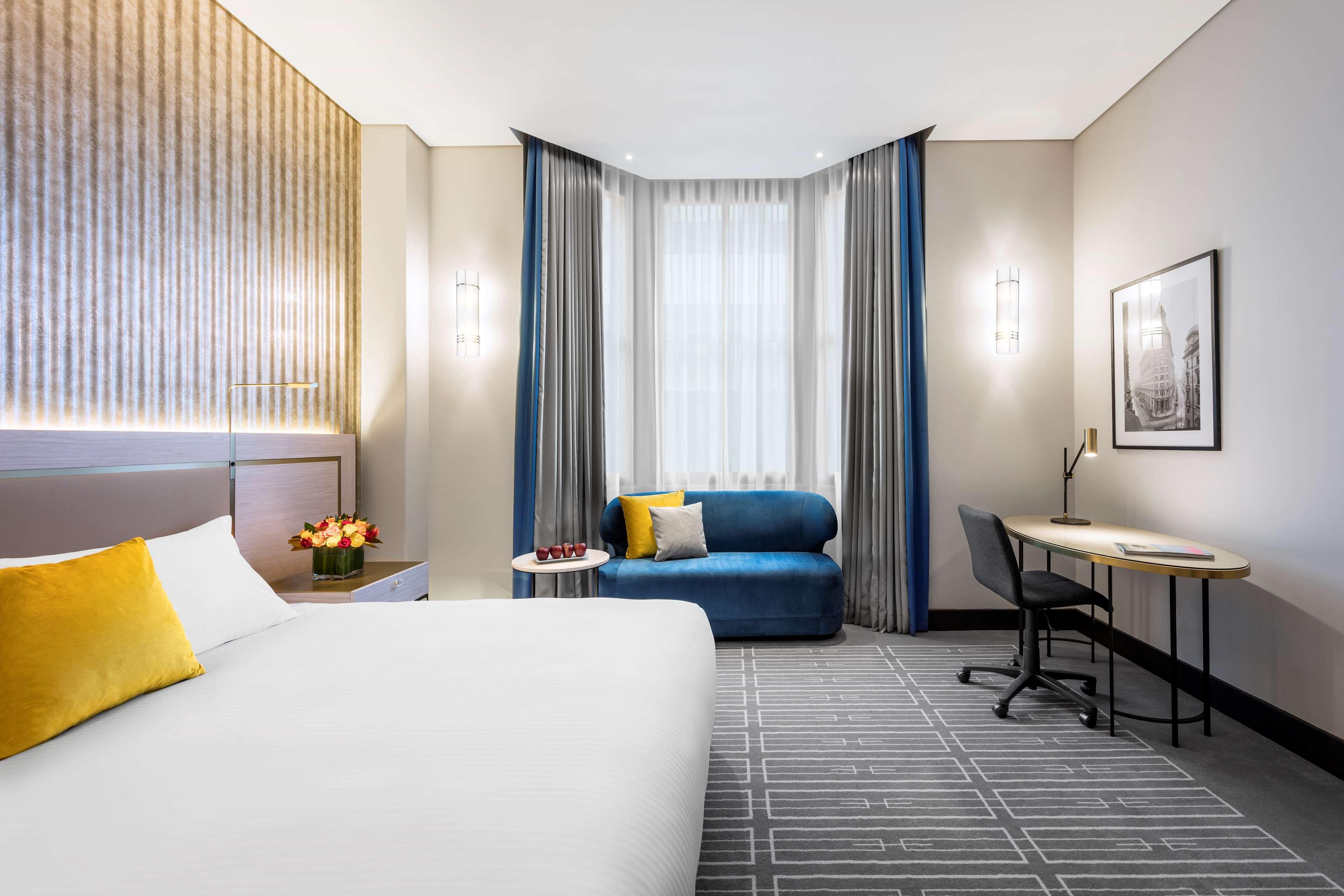 Radisson Blu Plaza Sydney