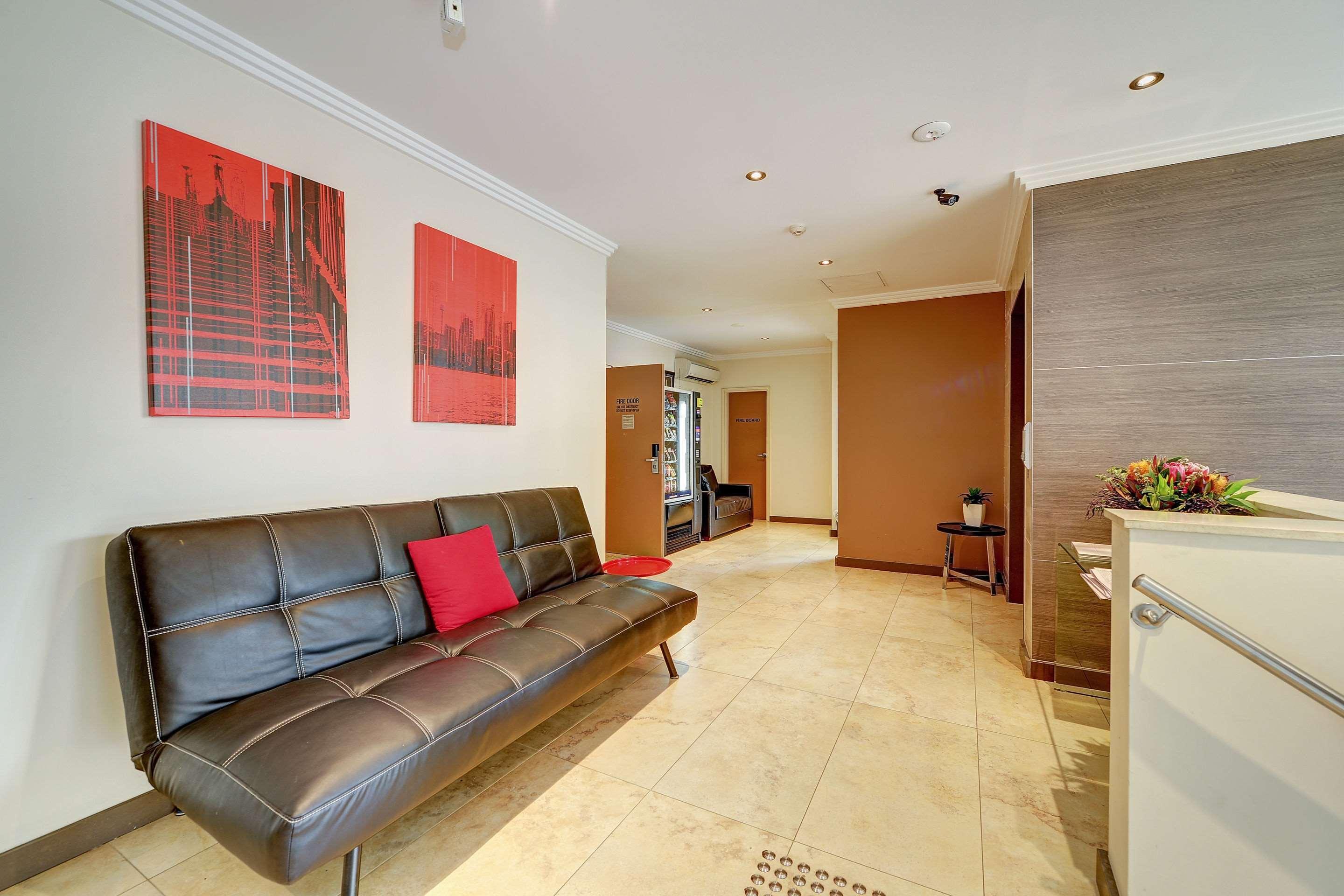 Western Camperdown Hotel 4*